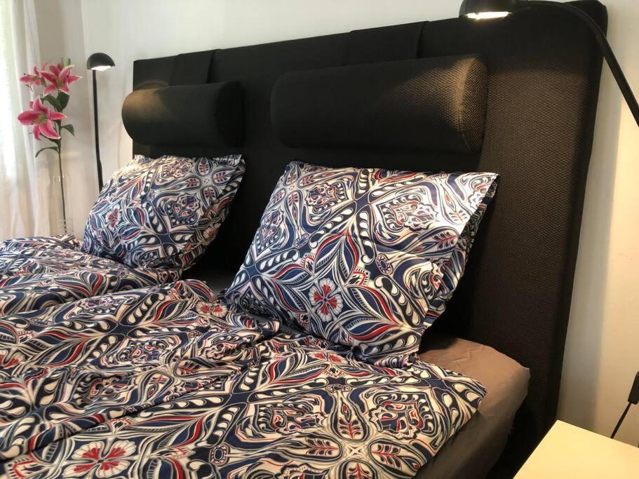 Lilla Huset Med Stor Traedgardstomt Naera Golf Och Hav Villa Trosa Exterior photo